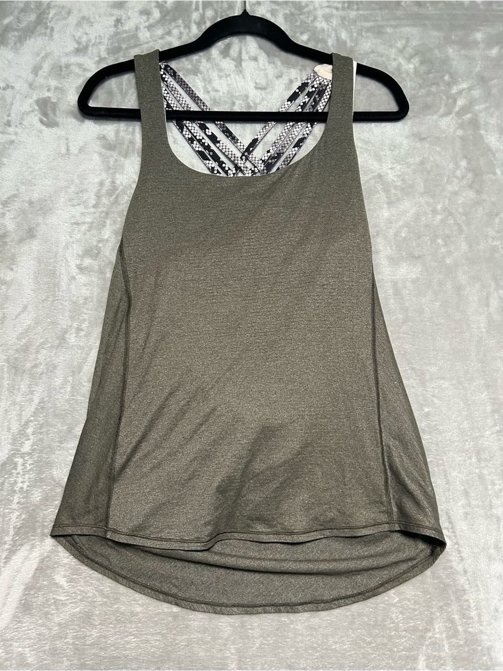 Lululemon Wild Tank Top Women’s 8 Yoga Workout Green - Picture 2 of 6